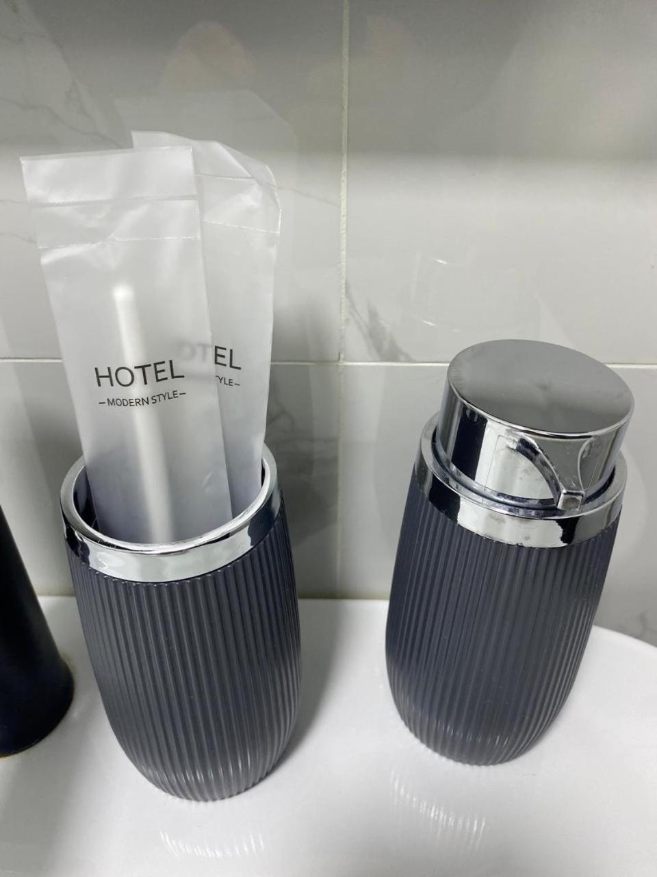 Hotel Varla クタイシ エクステリア 写真